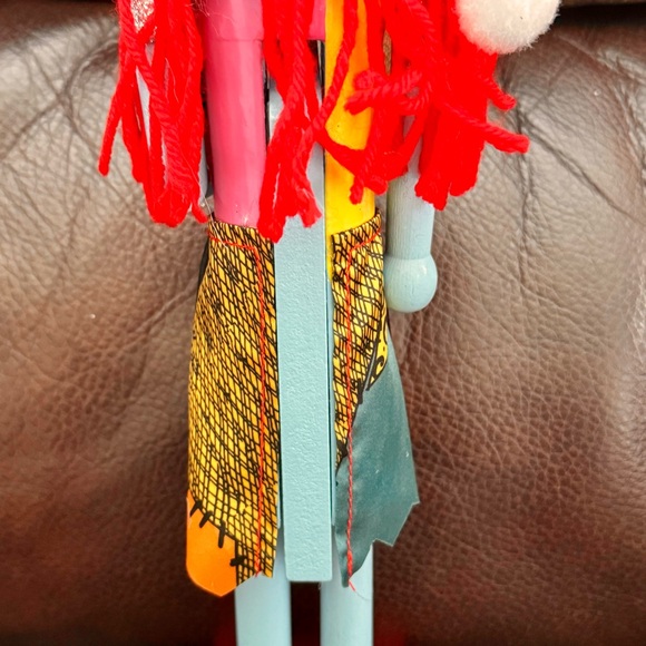 Sally in Santa Hat with Gift Wooden Nutcracker - A Nightmare Before Christmas - Picture 9 of 13